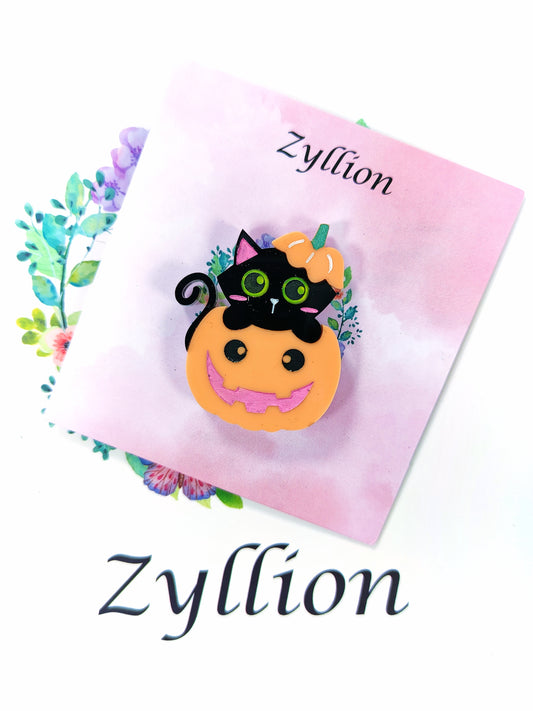 Cat with the pumkin Brooch